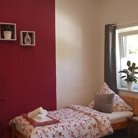 Gasthaus Alter Bahnhof Hotel Metzdorf Bagian luar foto