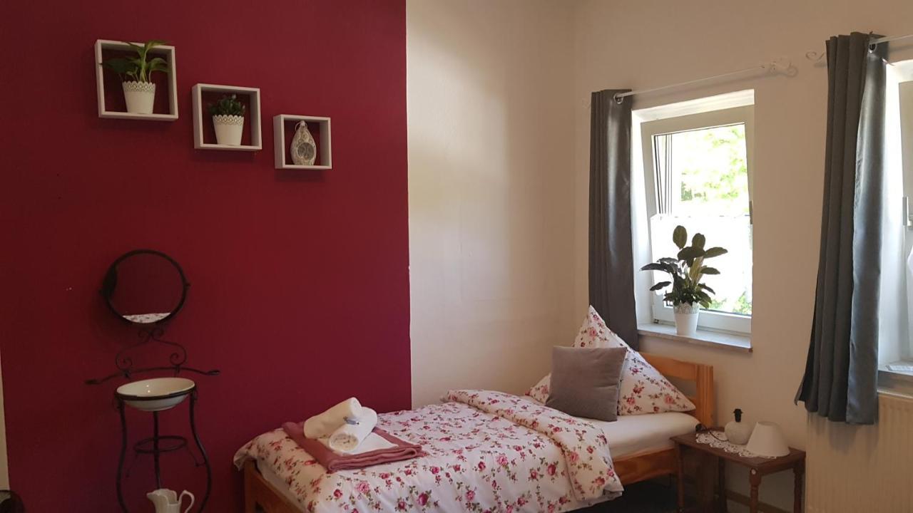 Gasthaus Alter Bahnhof Hotel Metzdorf Bagian luar foto