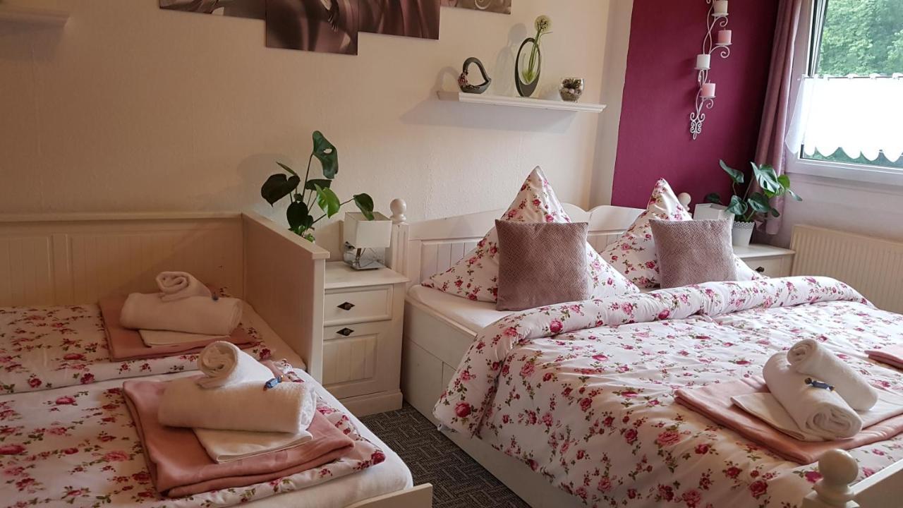 Gasthaus Alter Bahnhof Hotel Metzdorf Bagian luar foto