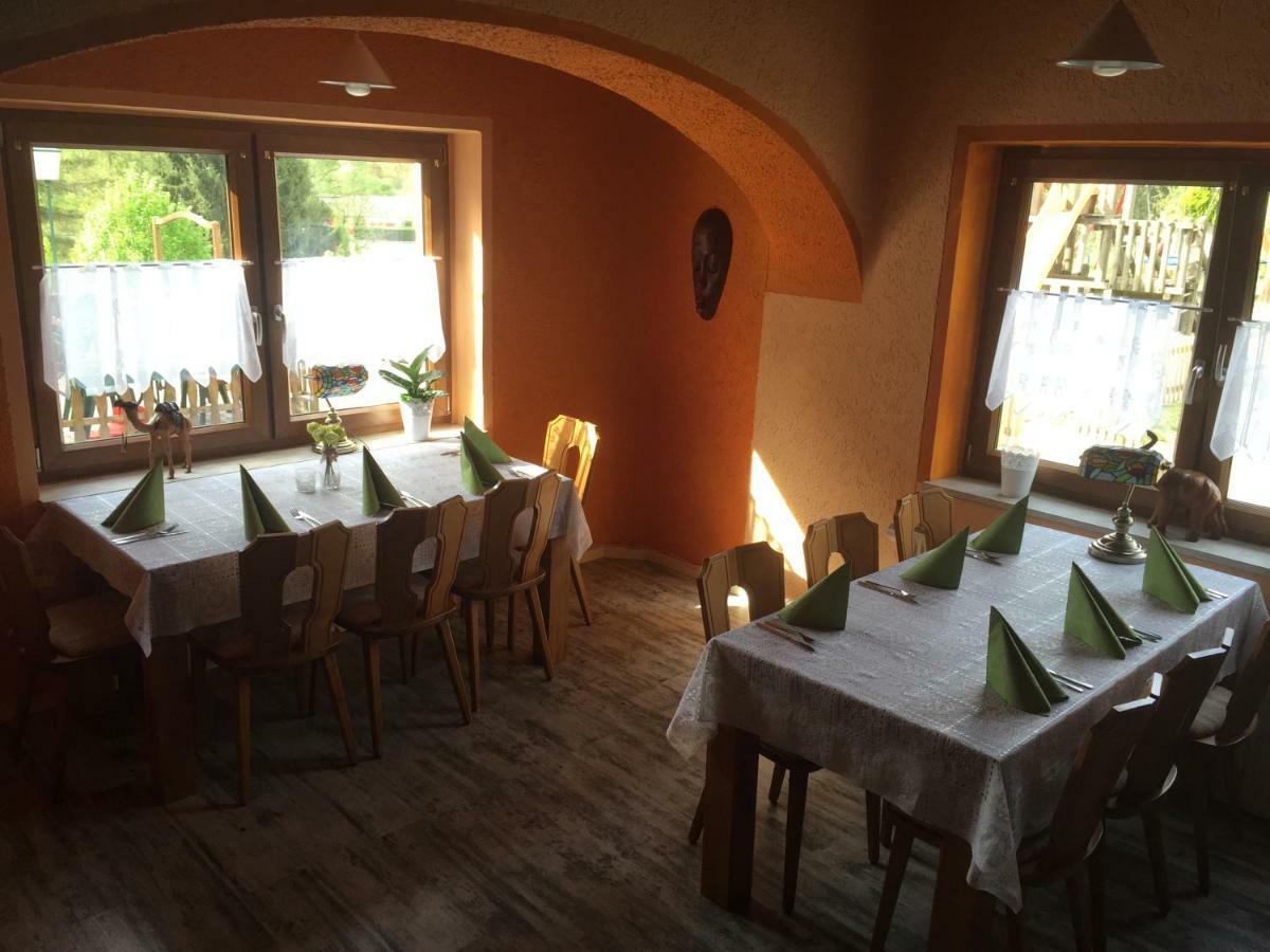 Gasthaus Alter Bahnhof Hotel Metzdorf Bagian luar foto